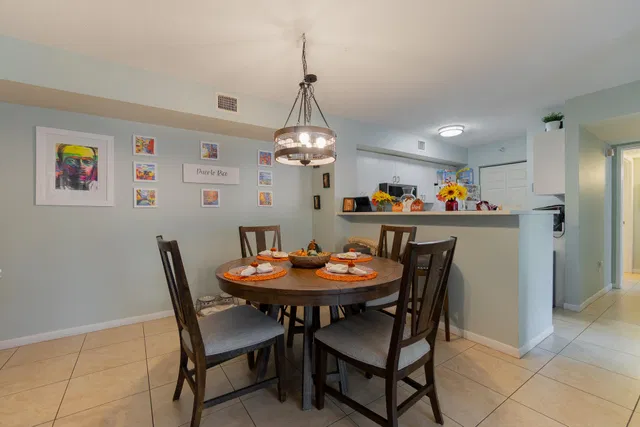 Unit 109 photo 7