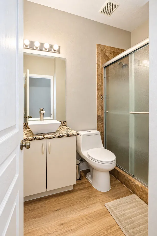 Residence photo 33