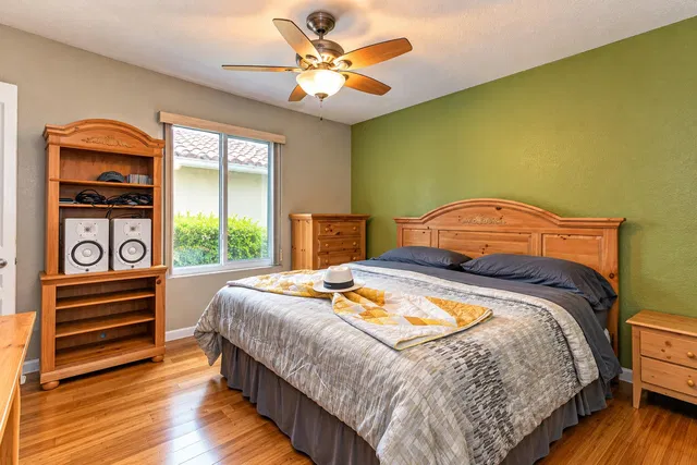 Residence photo 56