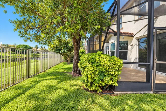 Residence photo 61