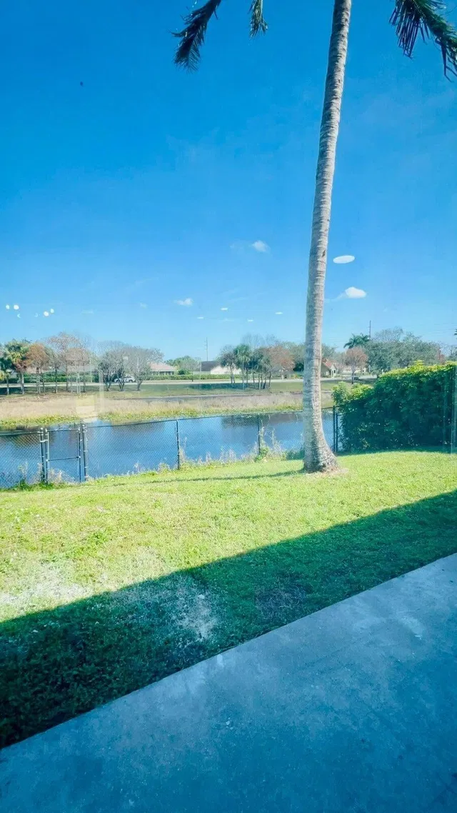 Residence photo 14