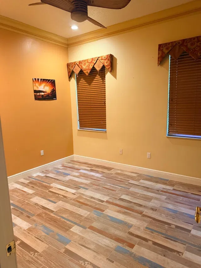 Residence photo 15