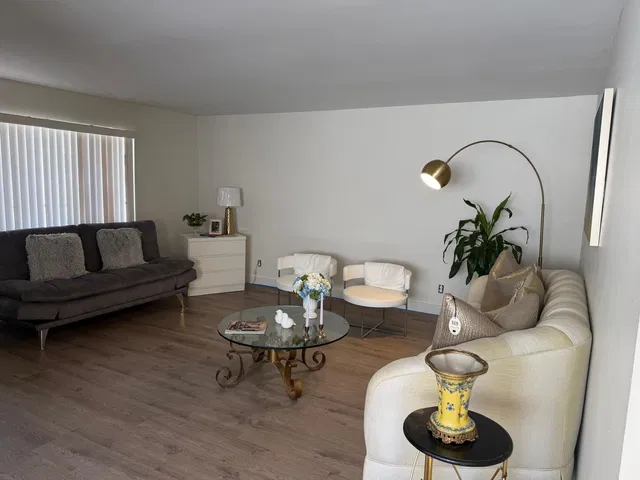 Unit 212 photo 2