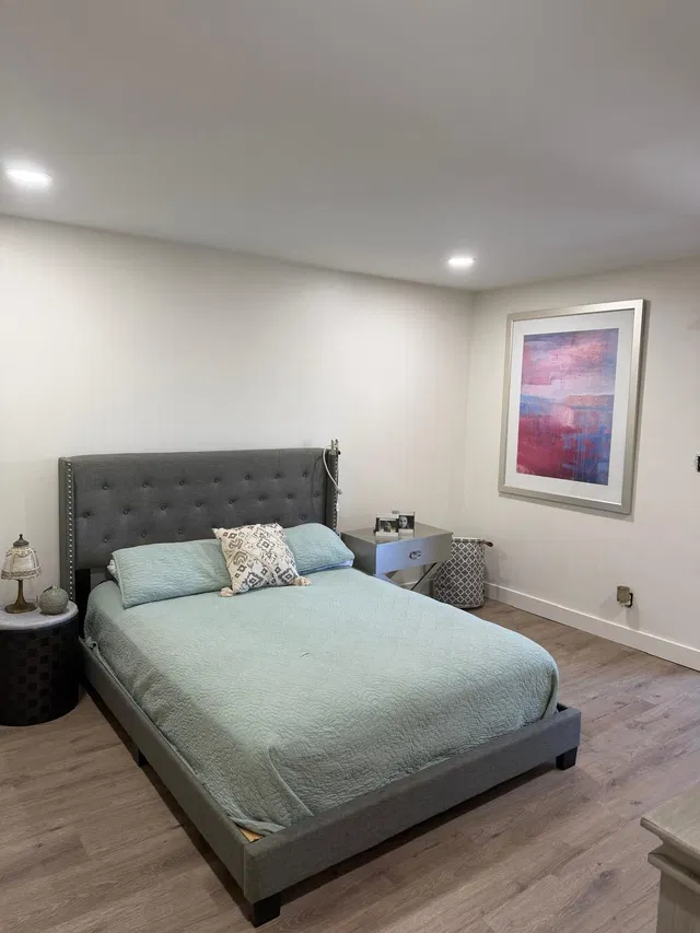 Unit 212 photo 5