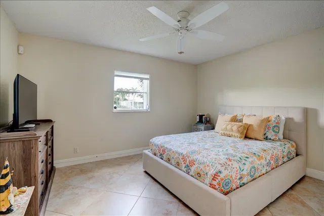 Residence photo 27