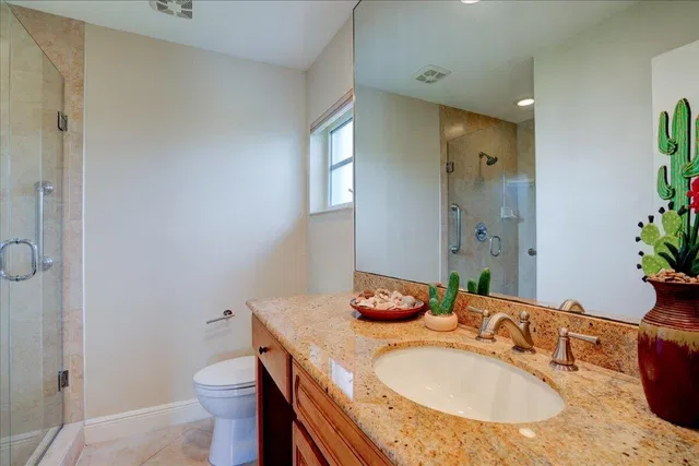 Residence photo 30
