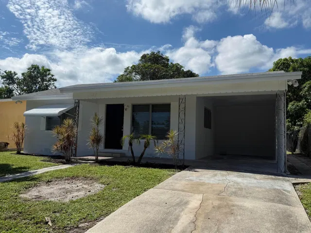 Residence photo 2