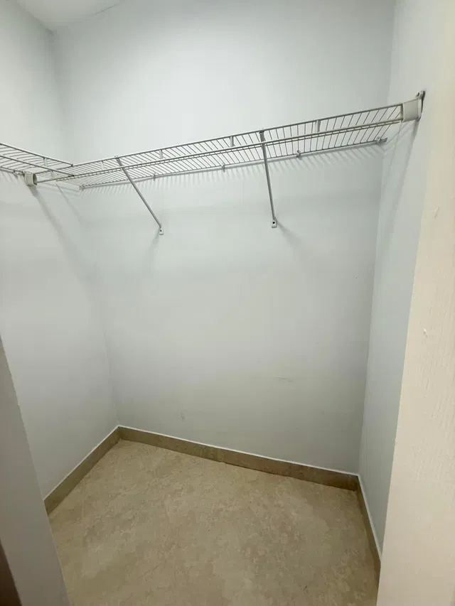 Residence photo 16
