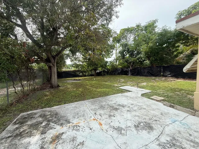 Residence photo 17