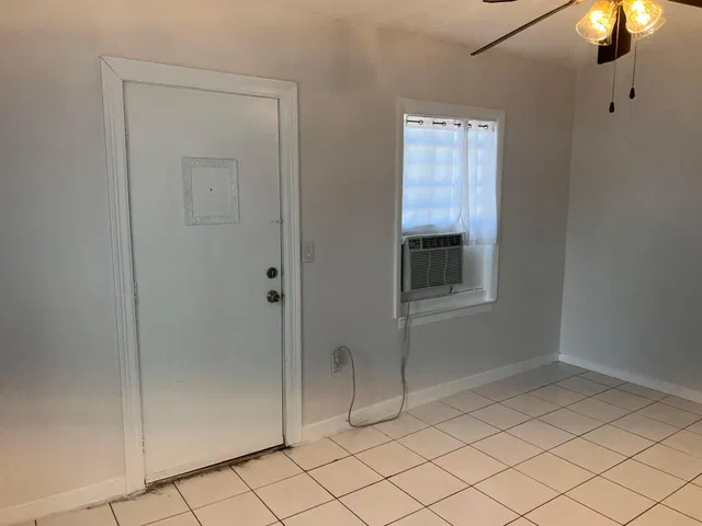Residence photo 4