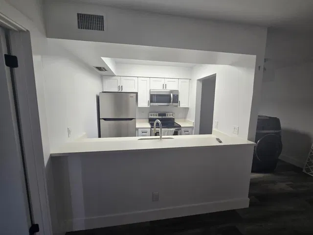 Unit 104 photo 2