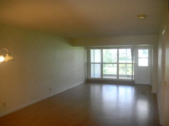 Residence photo 9