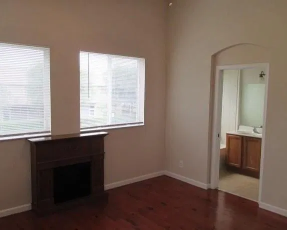 Residence photo 3