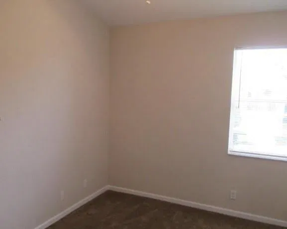 Residence photo 6