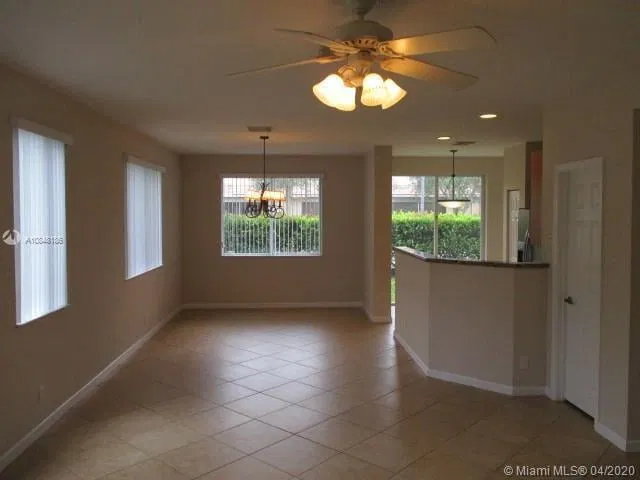 Residence photo 9