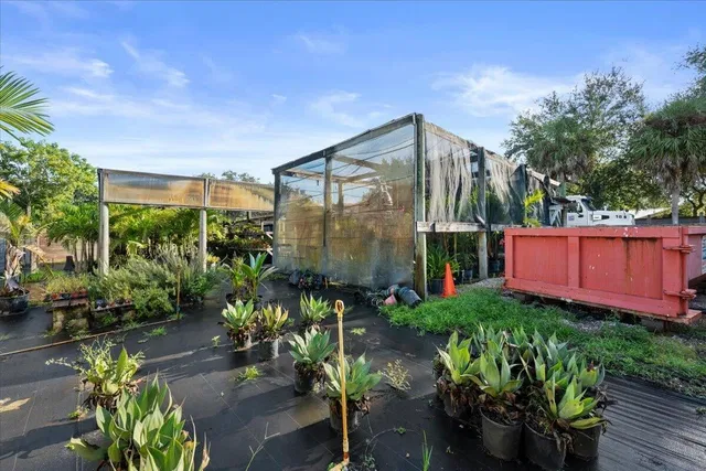  Residence photo 5