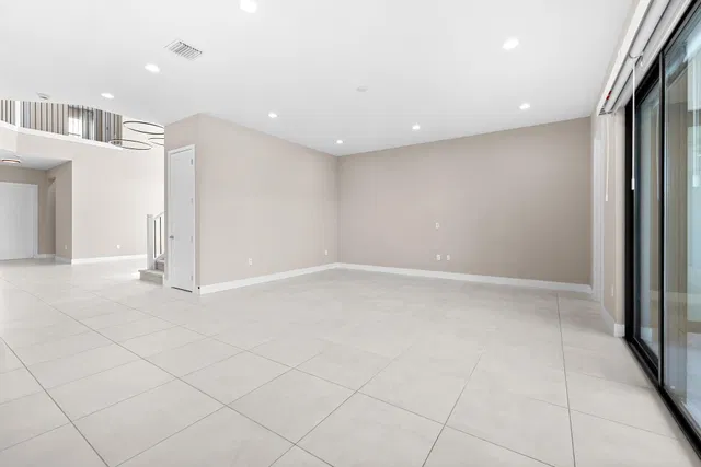 Residence photo 6