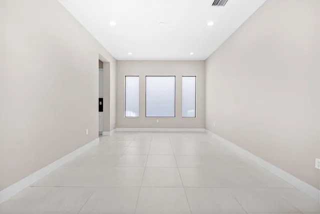 Residence photo 13