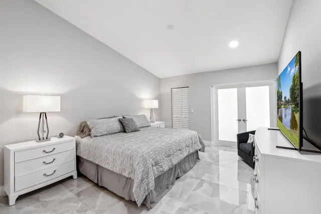 Residence photo 14