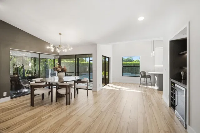  Residence photo 9
