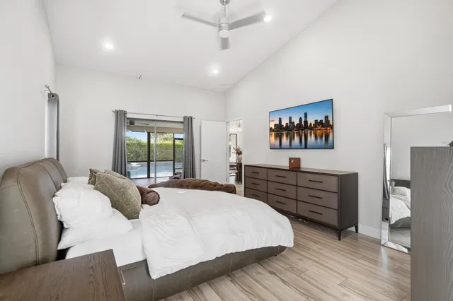  Residence photo 17