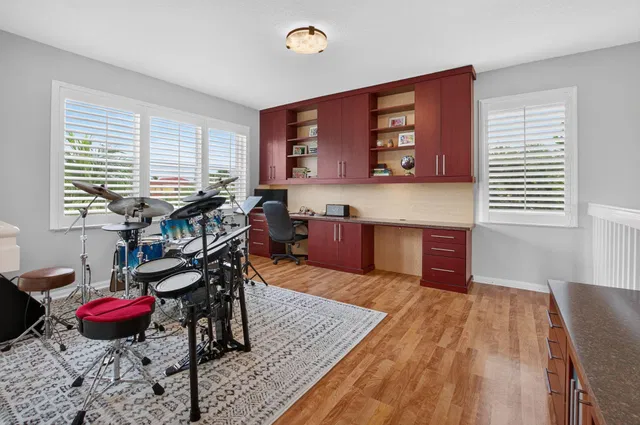  Residence photo 20
