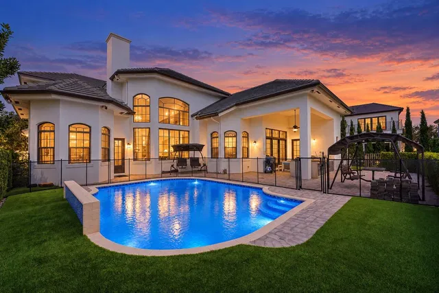 Residence photo 3