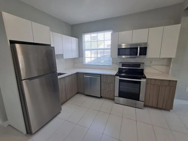 Unit 3 Back House photo 10