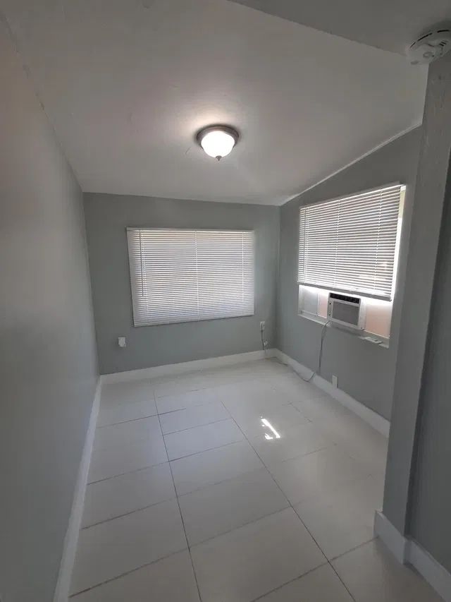 Unit 3 Back House photo 11
