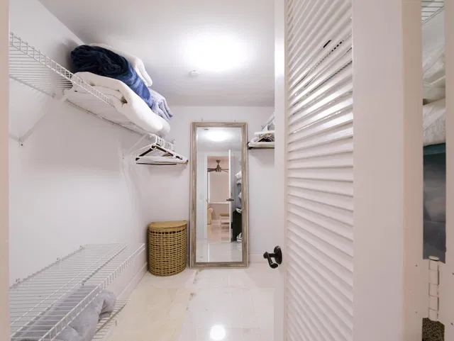 Unit E-2D photo 16