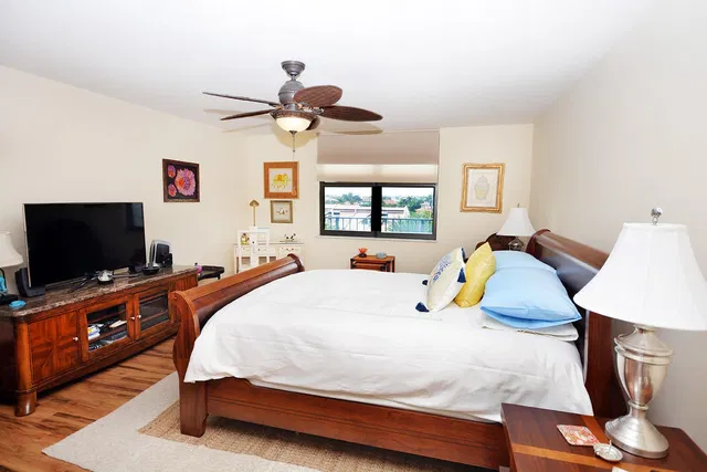 South Palm Beach Unit 3100 photo 35