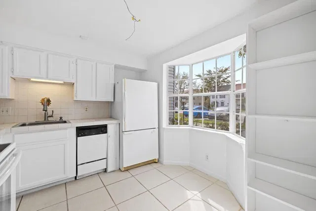  Residence photo 6