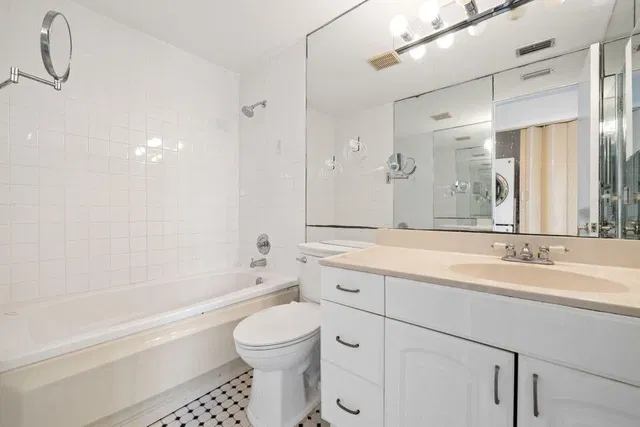  Residence photo 15