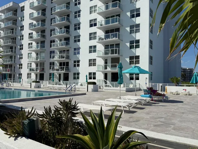 The Patrician of Palm Beach Unit 223 photo 10