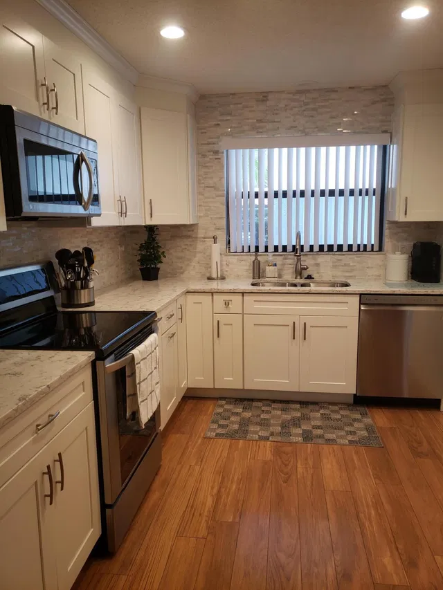 Rocky Point Unit 2 photo 13