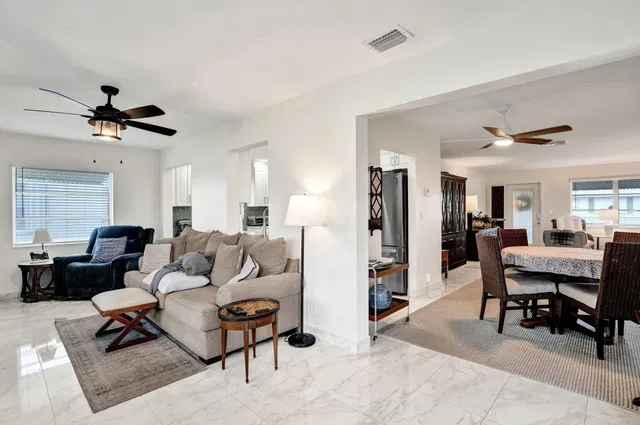 Residence photo 11