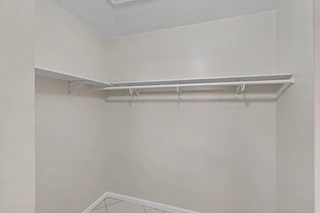 Unit 462 photo 28