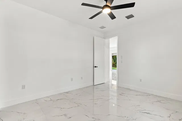 Residence photo 34
