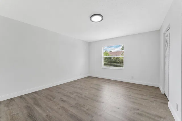 Residence photo 17