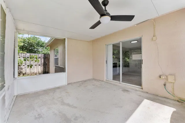 Residence photo 21