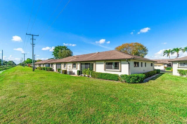 Residence photo 24