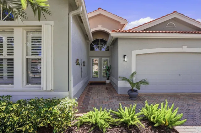 Residence photo 2