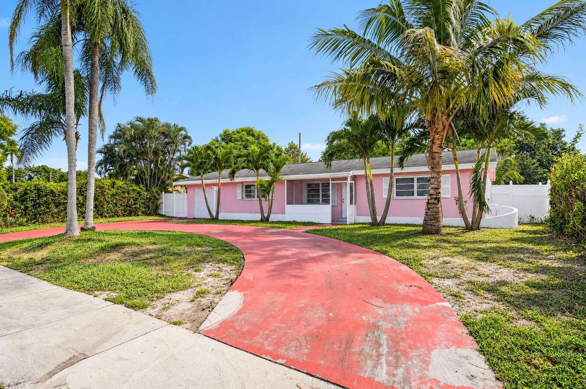Residence photo 3