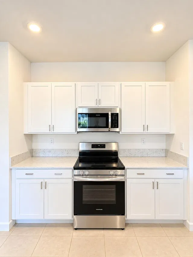  Residence photo 4