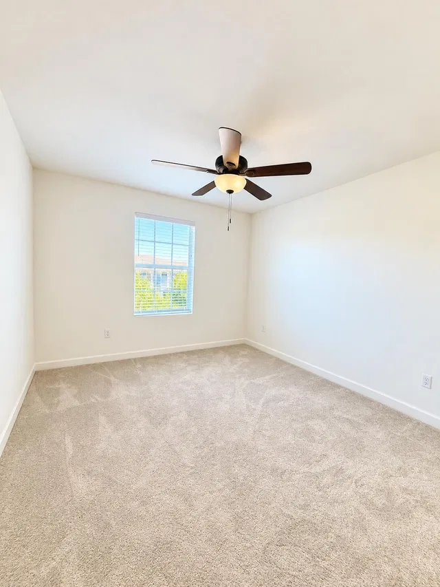  Residence photo 17