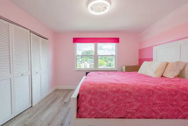 Residence photo 22