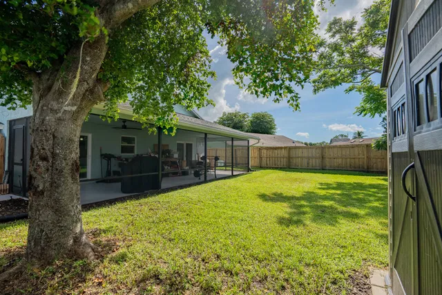 Residence photo 30