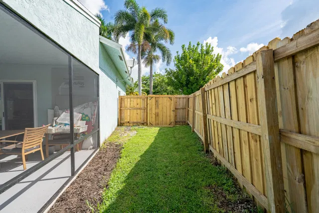 Residence photo 34