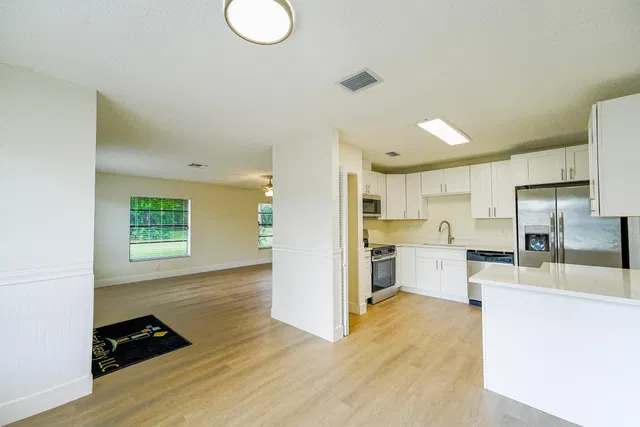  Residence photo 17