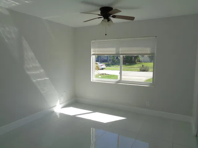 Residence photo 9